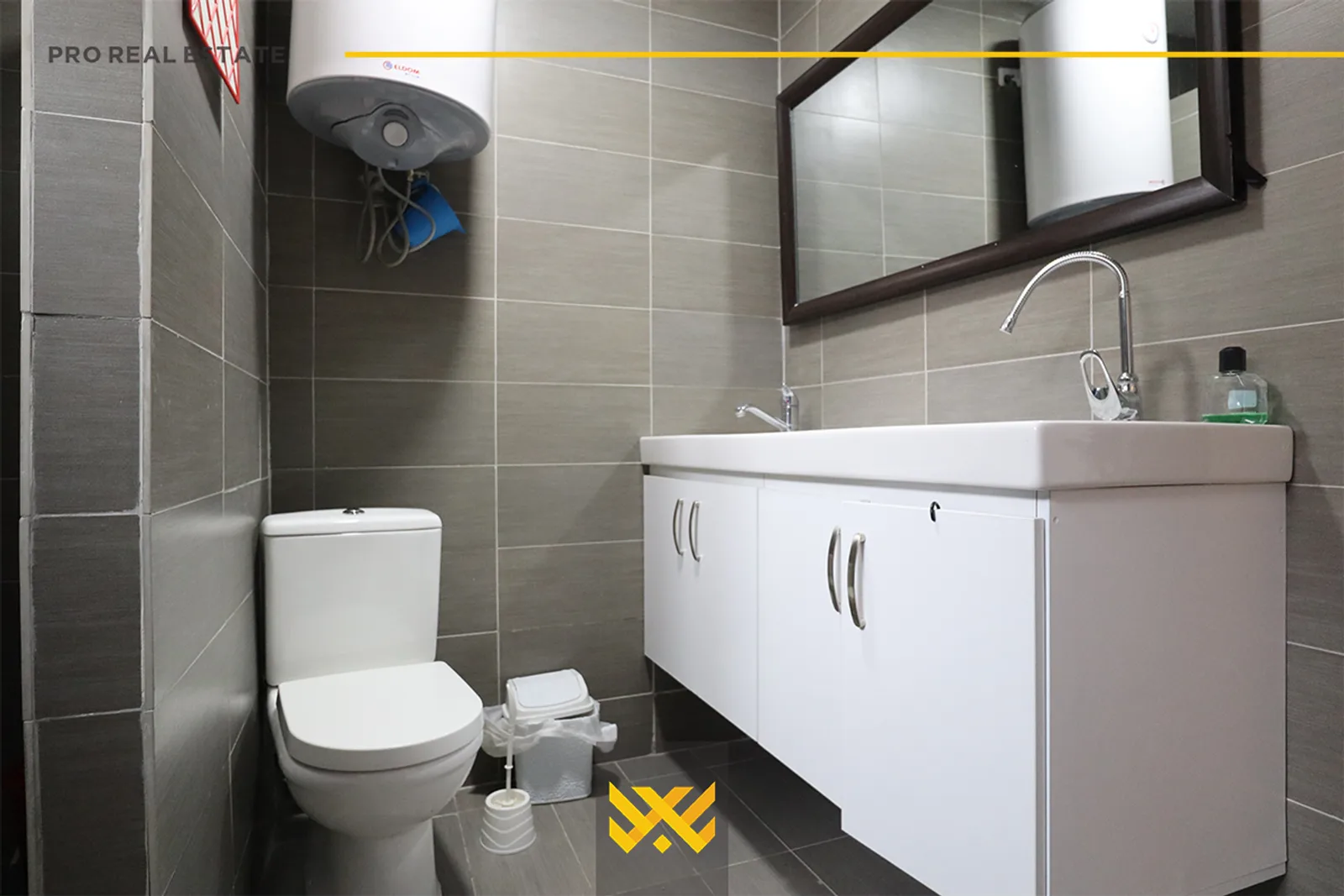 Shtëpi 440m² me #QIRA në Lagjen e Muhaxherëve