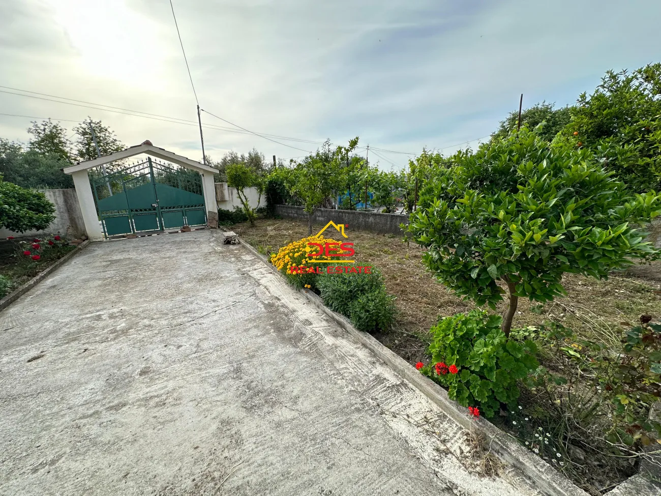 Shitet shtëpi private 2 kate në armen,vlorë.