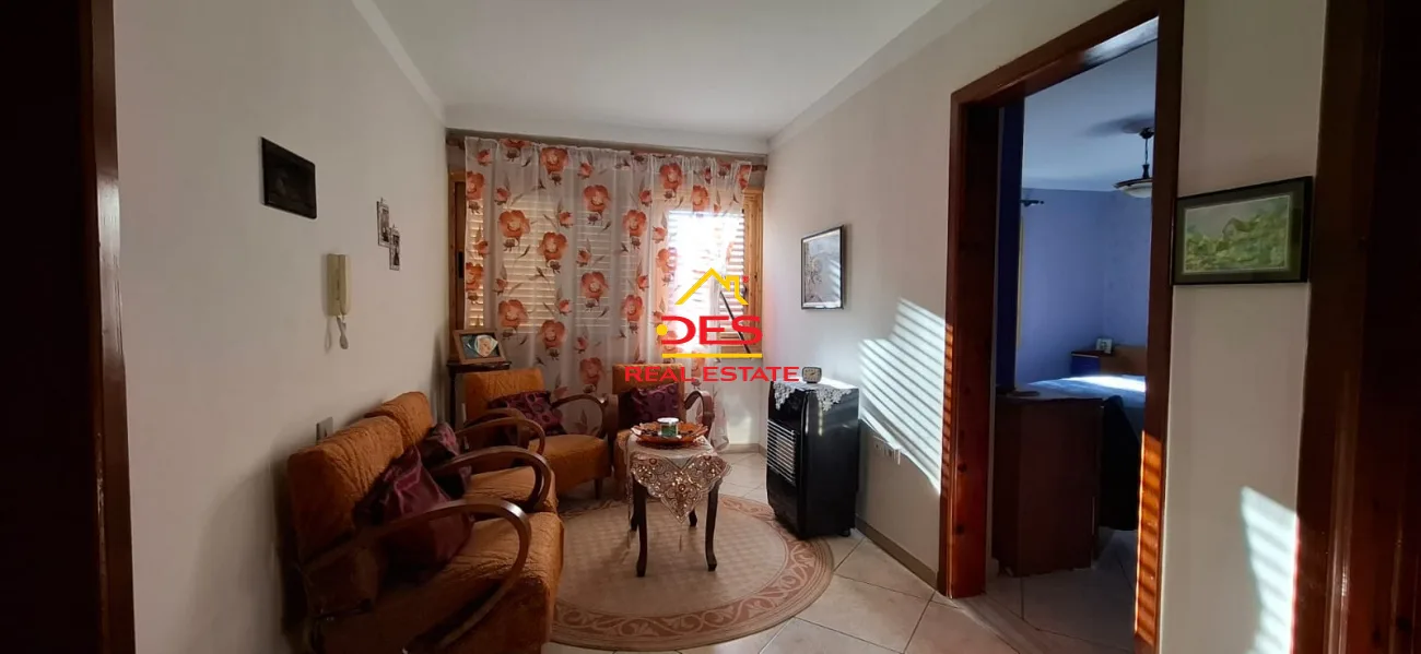 Shitet vilë 2 katëshe te ish kinema “ali demi” ,vlorë.
