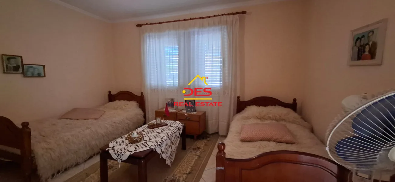 Shitet vilë 2 katëshe te ish kinema “ali demi” ,vlorë.
