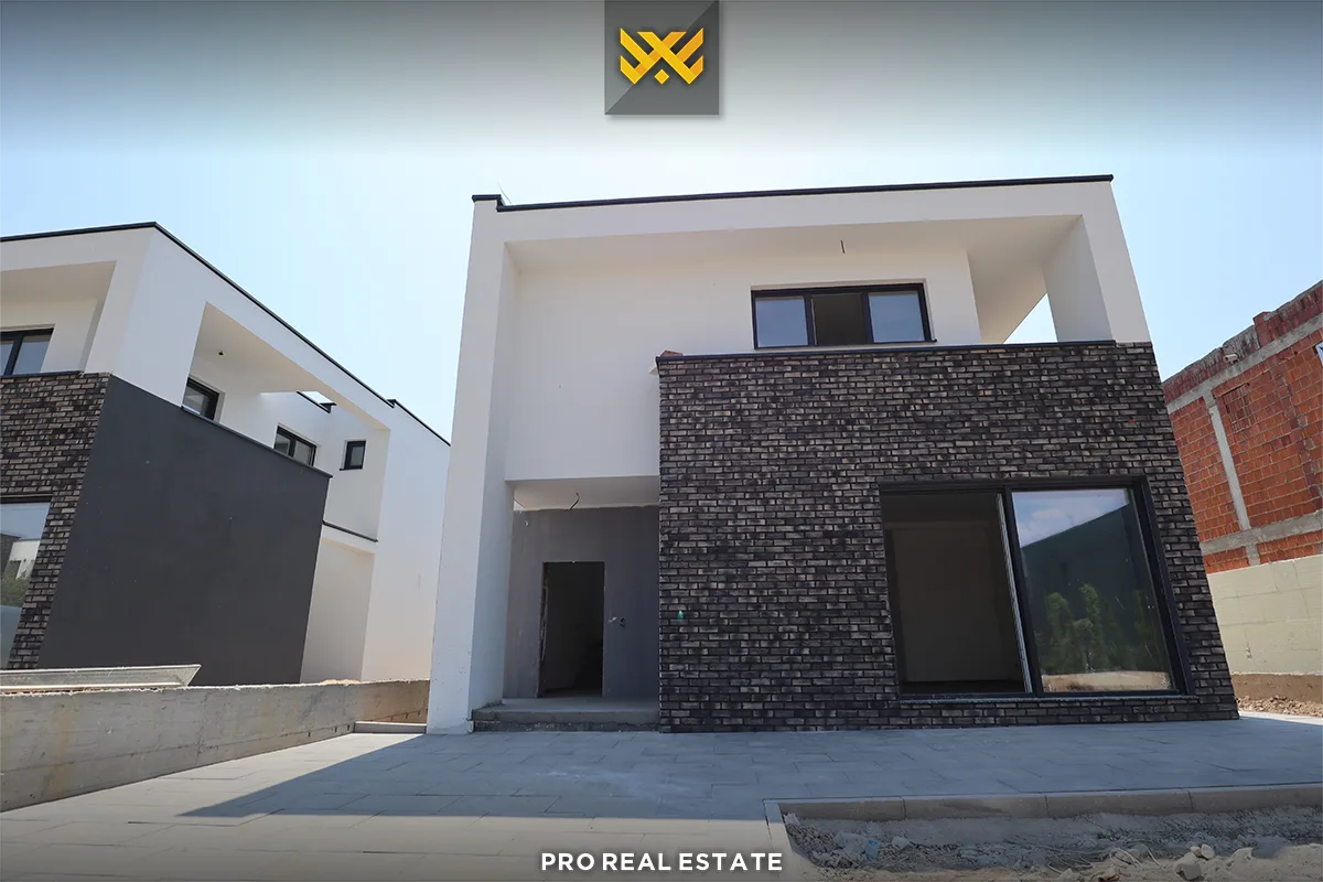 Shtëpi 240m² për #SHITJE në Dragodan.