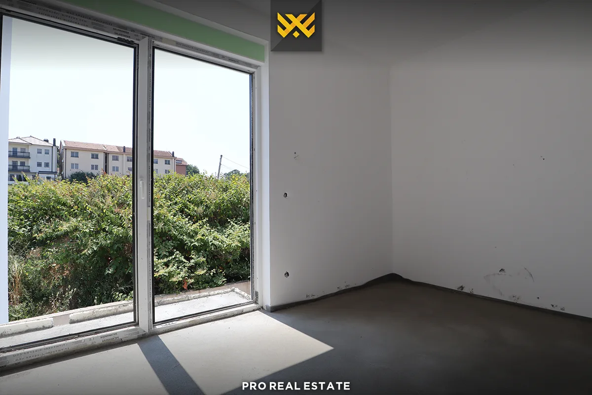 Shtëpi 240m² për #SHITJE në Dragodan.