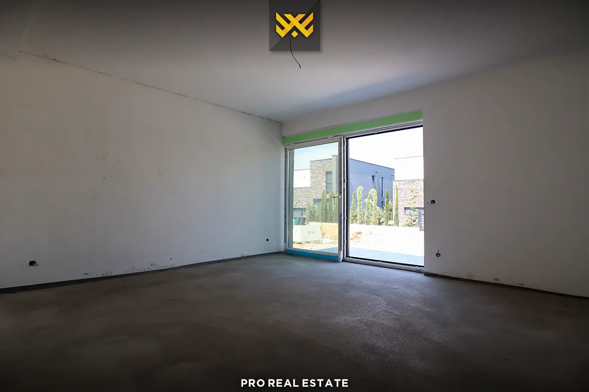 Shtëpi 240m² për #SHITJE në Dragodan.