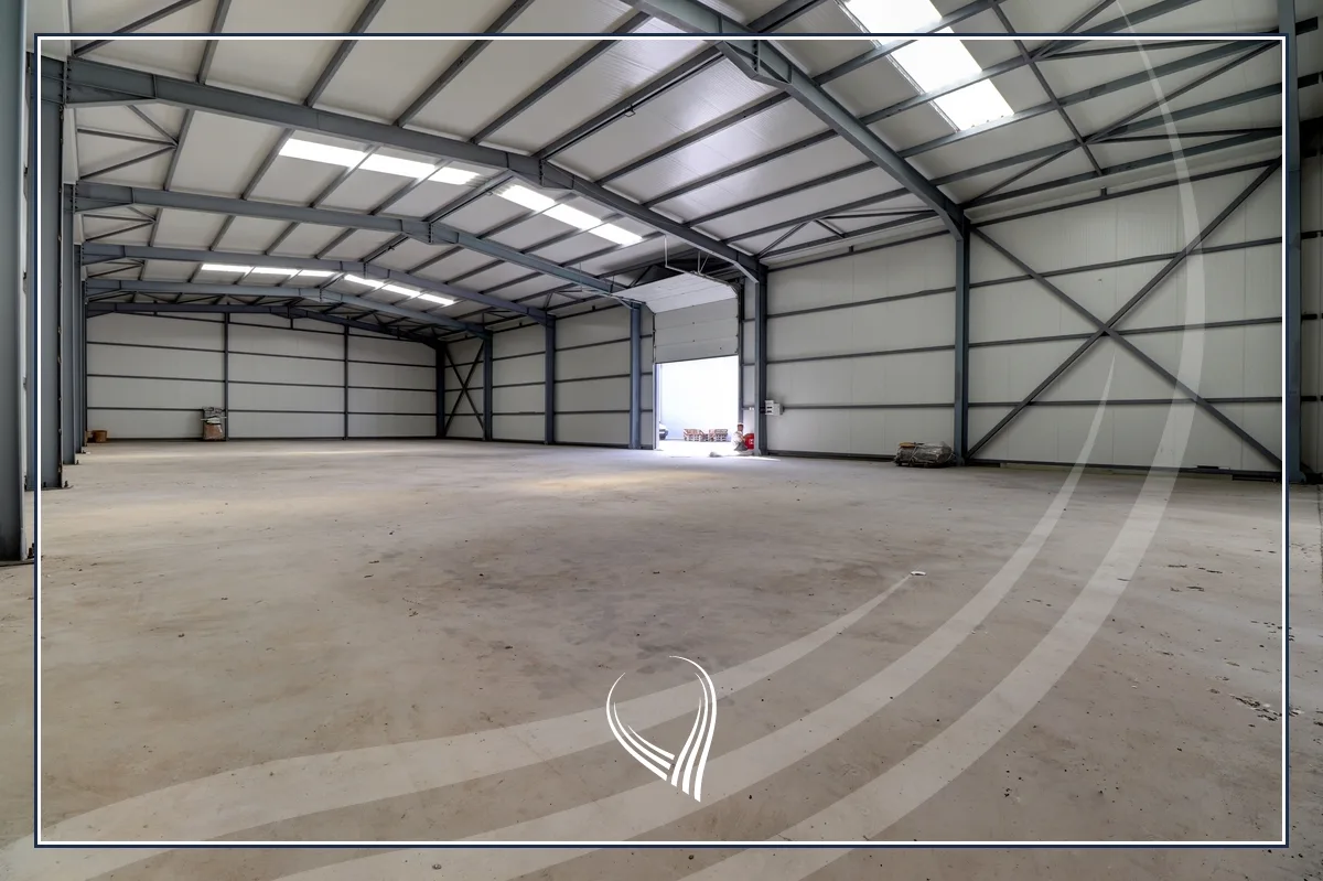 Depo 600m2 me qira në magjistralen Prishtinë-Ferizaj