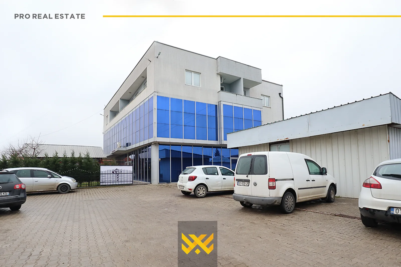 Objekt – Zyre 950m² me #QIRA në Fushë Kosovë.