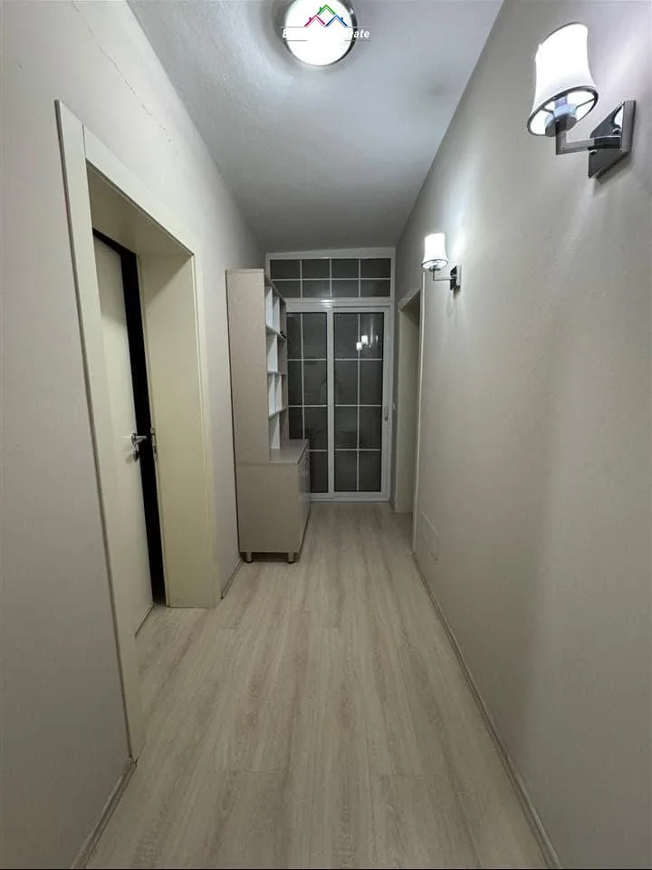 Apartament Me Qera 1+1 tek Medreseja (ID B211395) Tirane