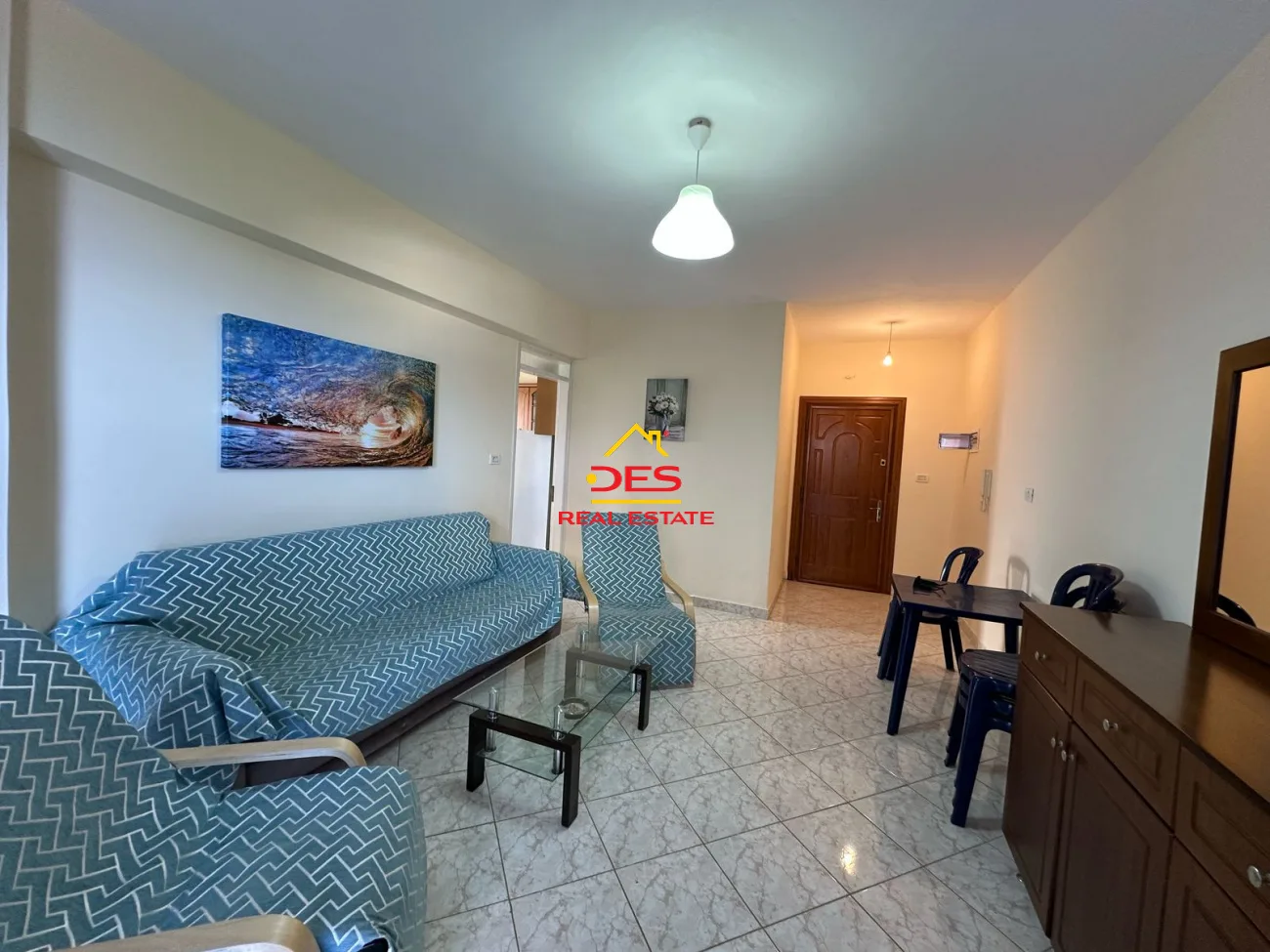 Shitet apartament 2+1+2 në sarandë