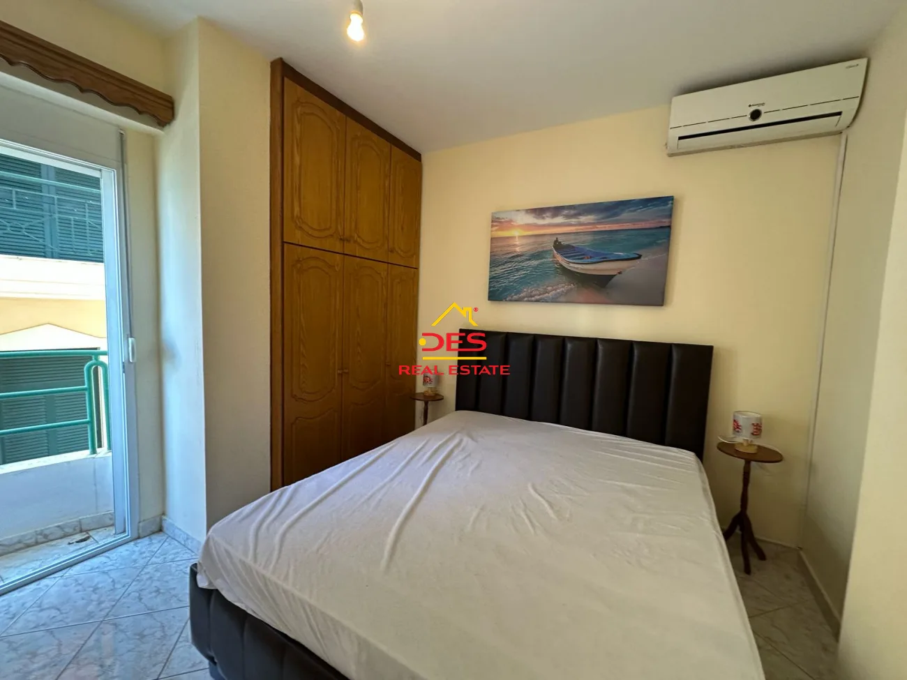Shitet apartament 2+1+2 në sarandë