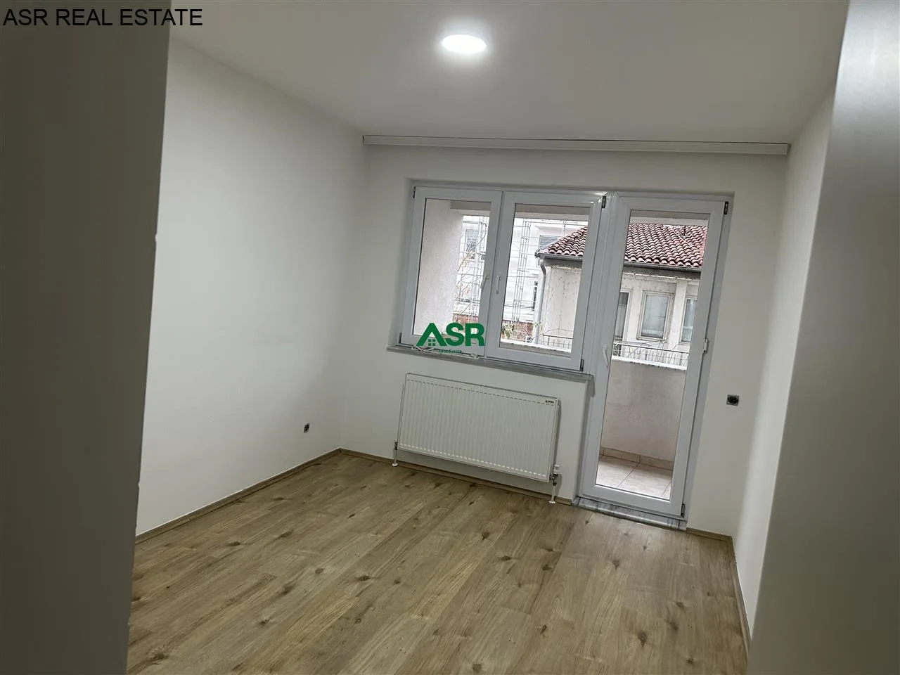 #ID:3226 Banesë  Zyre 60m2 me #qira në lagjen  Tophane
