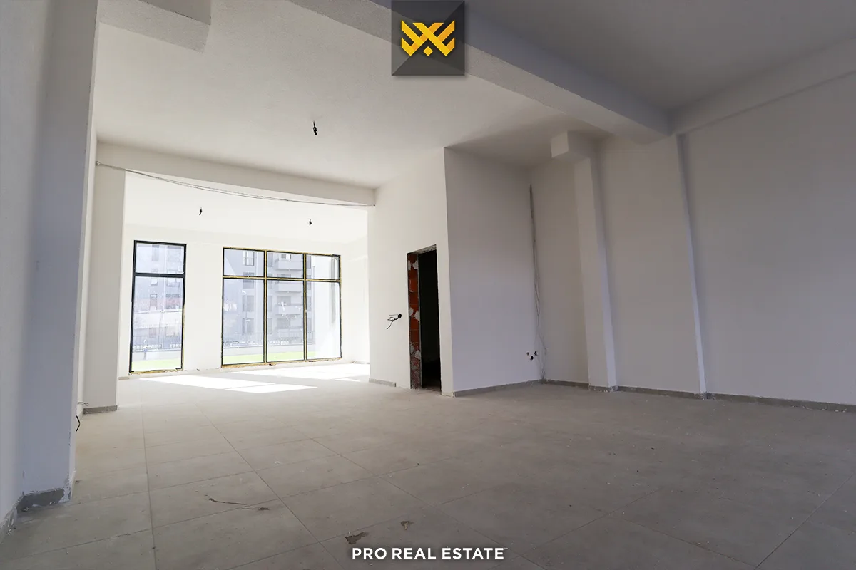Lokal 80m² me #QIRA në Dragodan