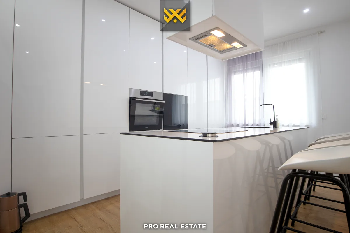 Shtëpi 270m² për #SHITJE në Pejë.