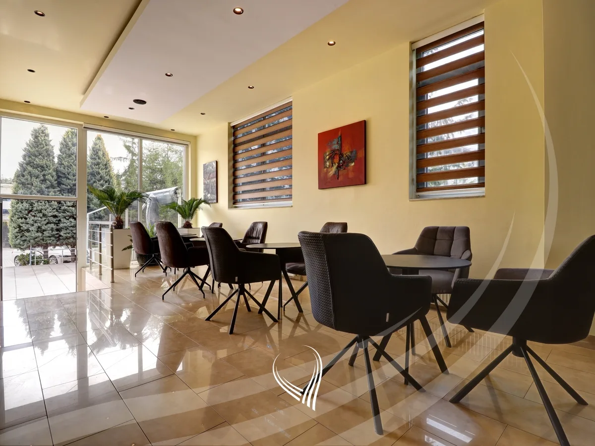 Objekt – Hotel 900m2 me qira në lagjen Sofali