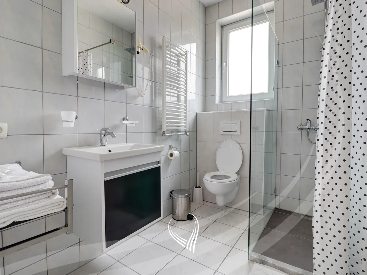 Objekt – Hotel 900m2 me qira në lagjen Sofali