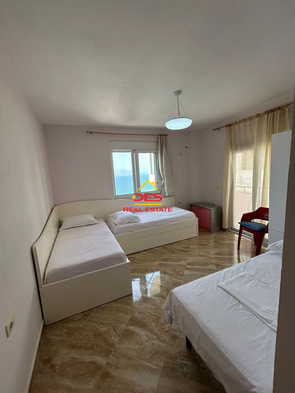 Shitet apartament 2+1 në sarandë