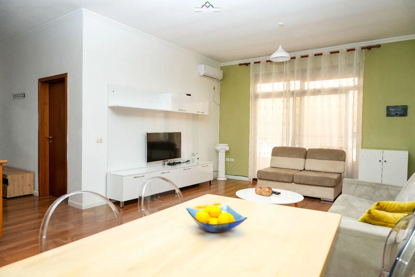 Apartament Me Qera 1+1 Ne Qender (ID B210739) Tirane.