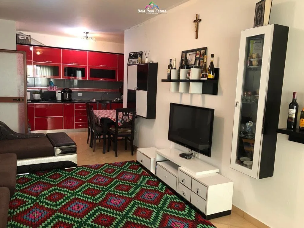 Apartament Me Qera 2+1 tek 5 Maji (ID B2201522) Tirane