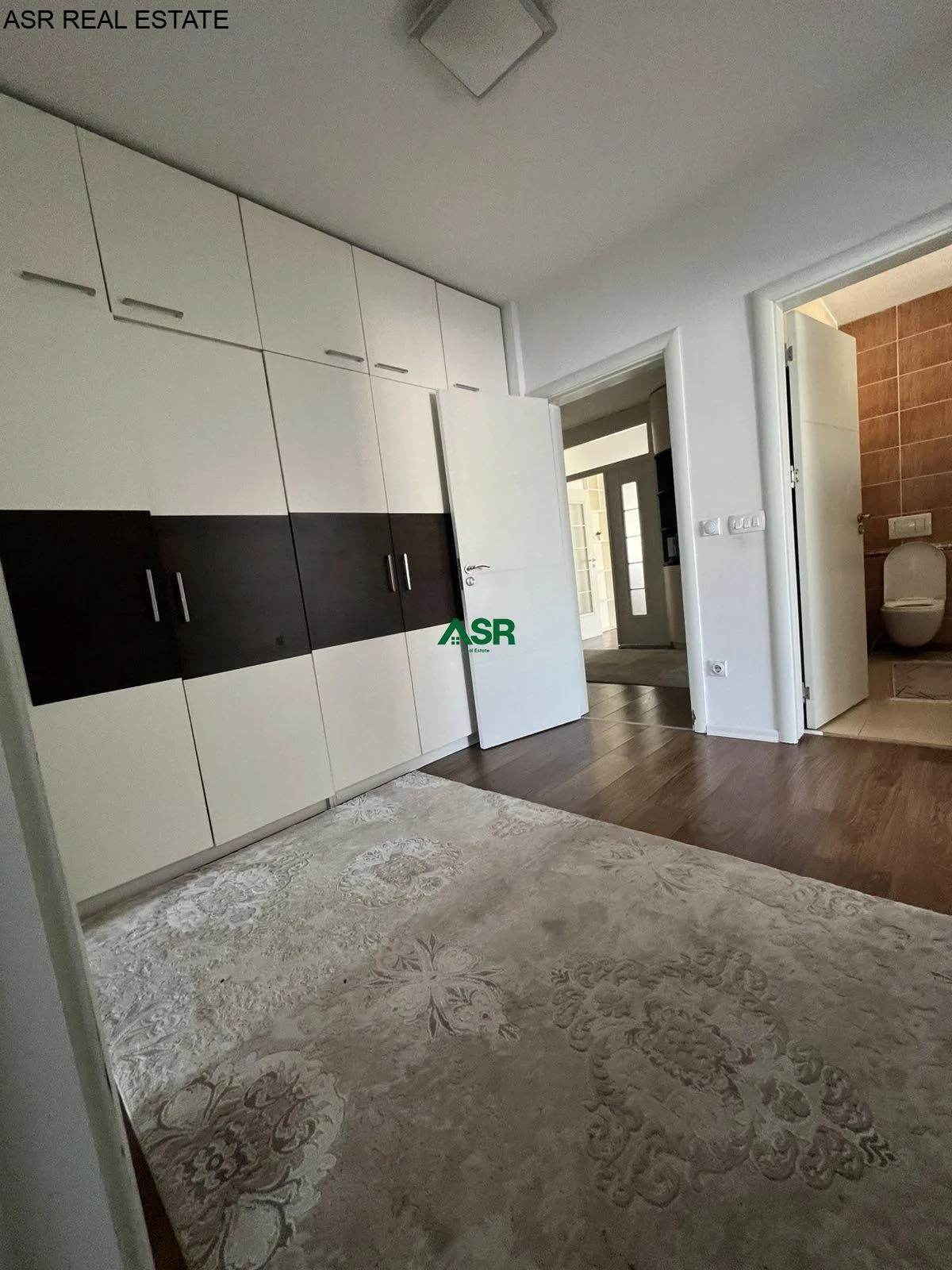 #ID:2195 Banesë  Penthouse 165m2 me #qira në udhekryqin ndermjet rruges B dhe C