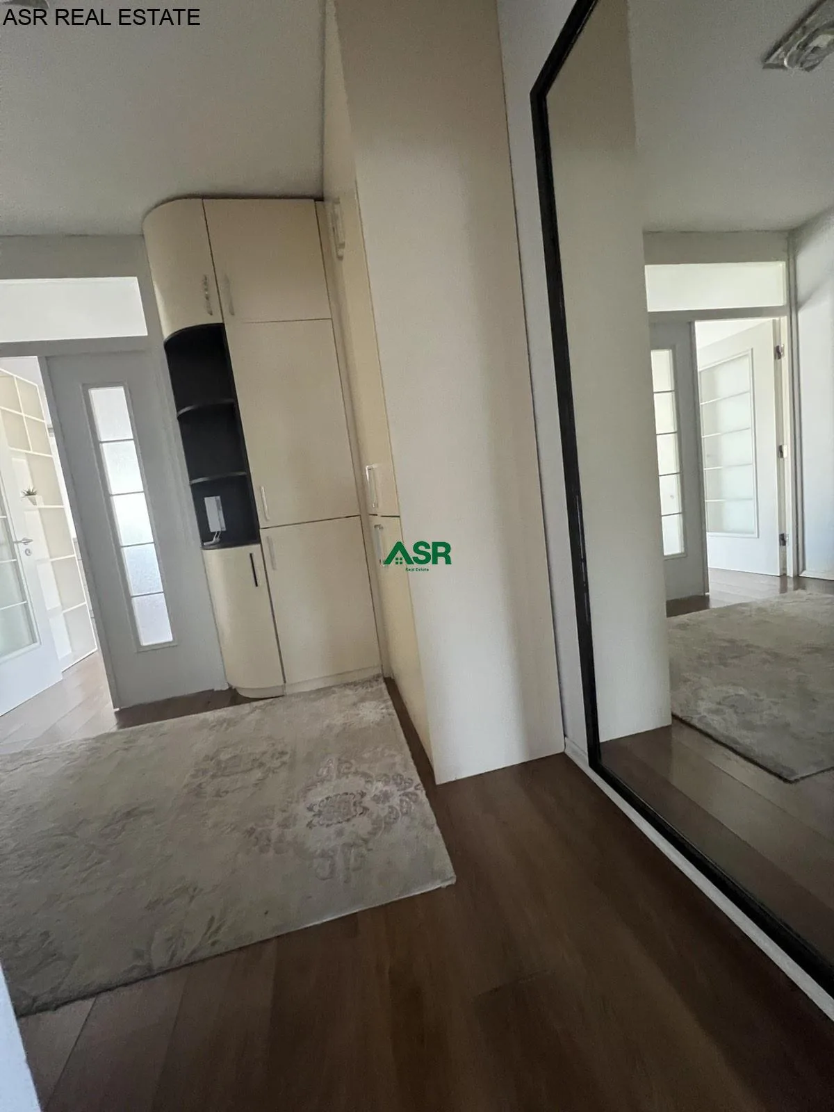#ID:2195 Banesë  Penthouse 165m2 me #qira në udhekryqin ndermjet rruges B dhe C