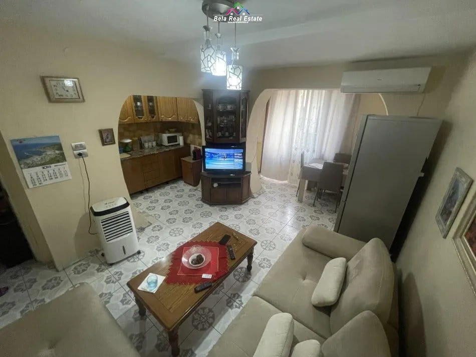 Apartament Ne Shitje 2+1 ne Xhamllik (ID B121204) Tirane