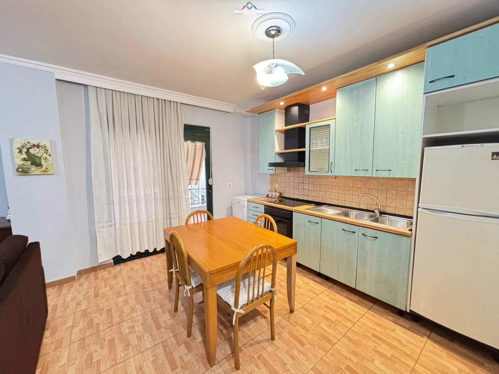 Apartament Me Qera 2+1 Tek Rruga e Kavajes (ID B2201612) Tirane