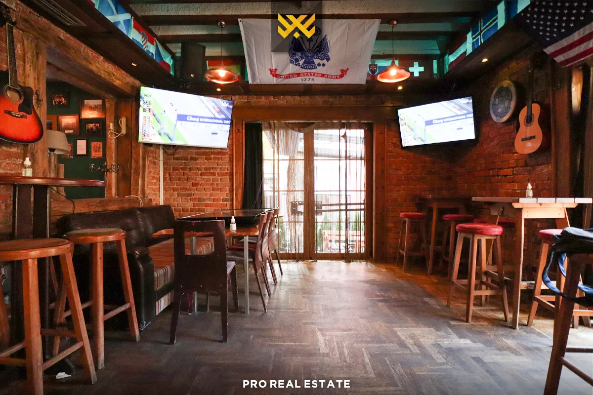 Lokal 75m² + 50m²në #SHITJE në Qendër.