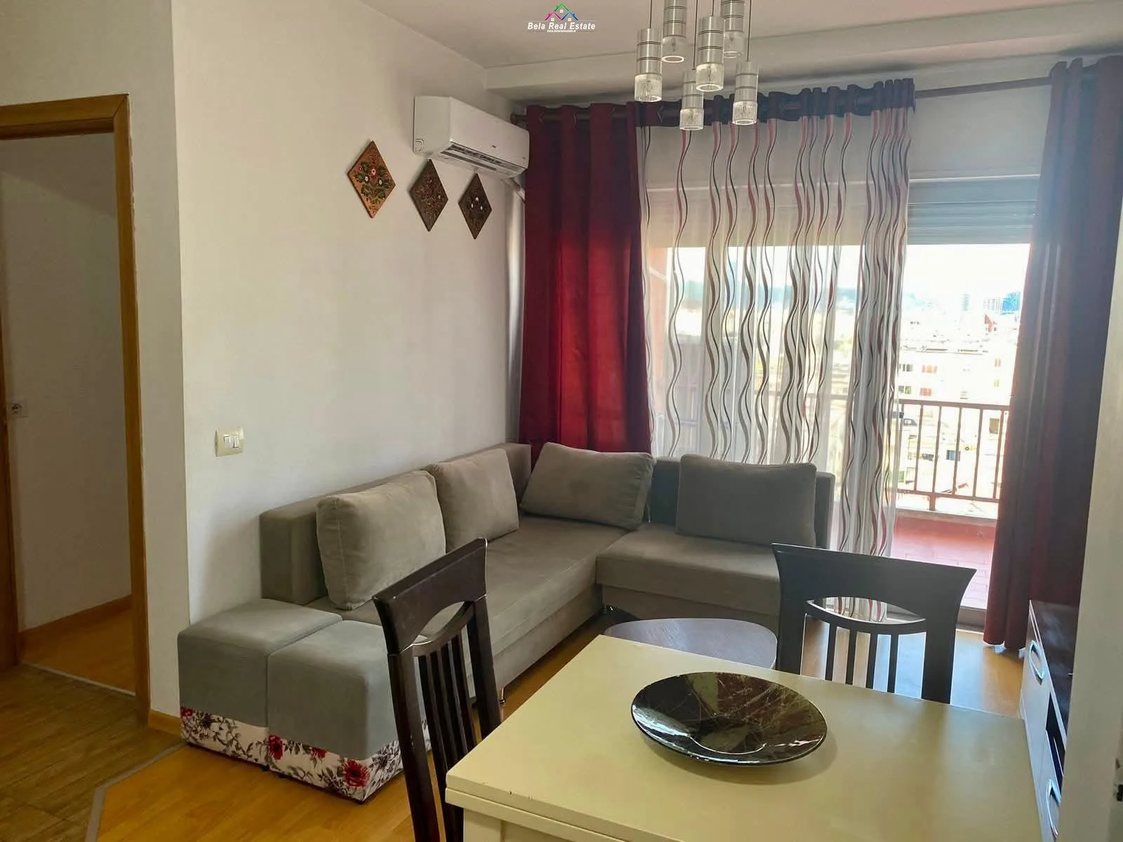 Apartament Me Qera 1+1 Ne Xhamllik (ID B2101641) Tirane