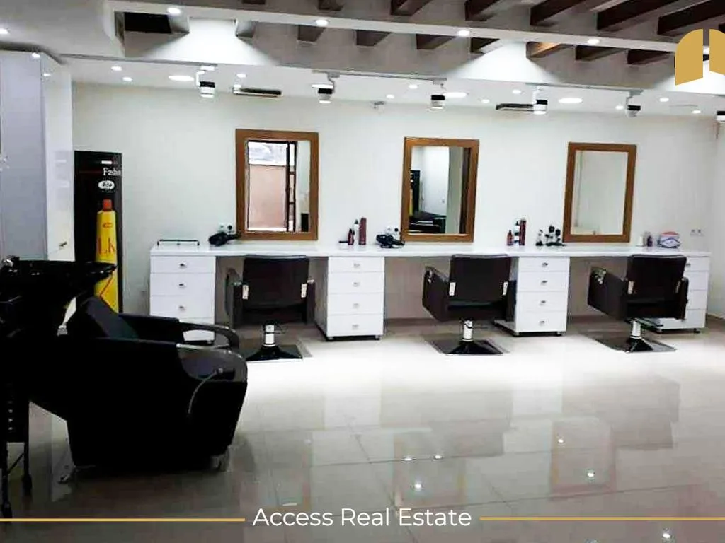 Lokal në SHITJE – 61m² (31m² me FLETË POSEDUESE) – Qendër