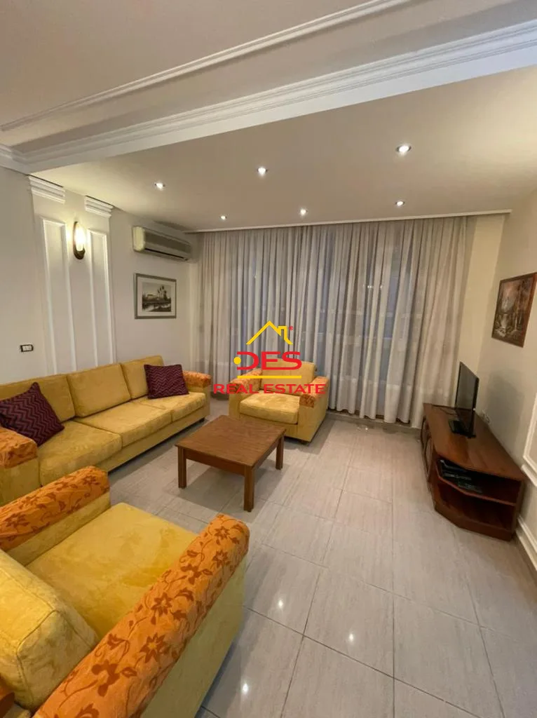 Jepet me qira apartament 2+1+2, blloku, tirane