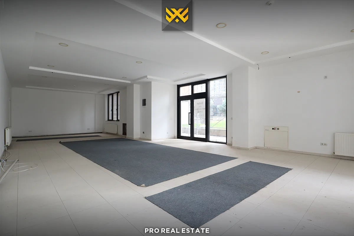 Lokal 114.7m² për #SHITJE në Lagjen e Spitalit.