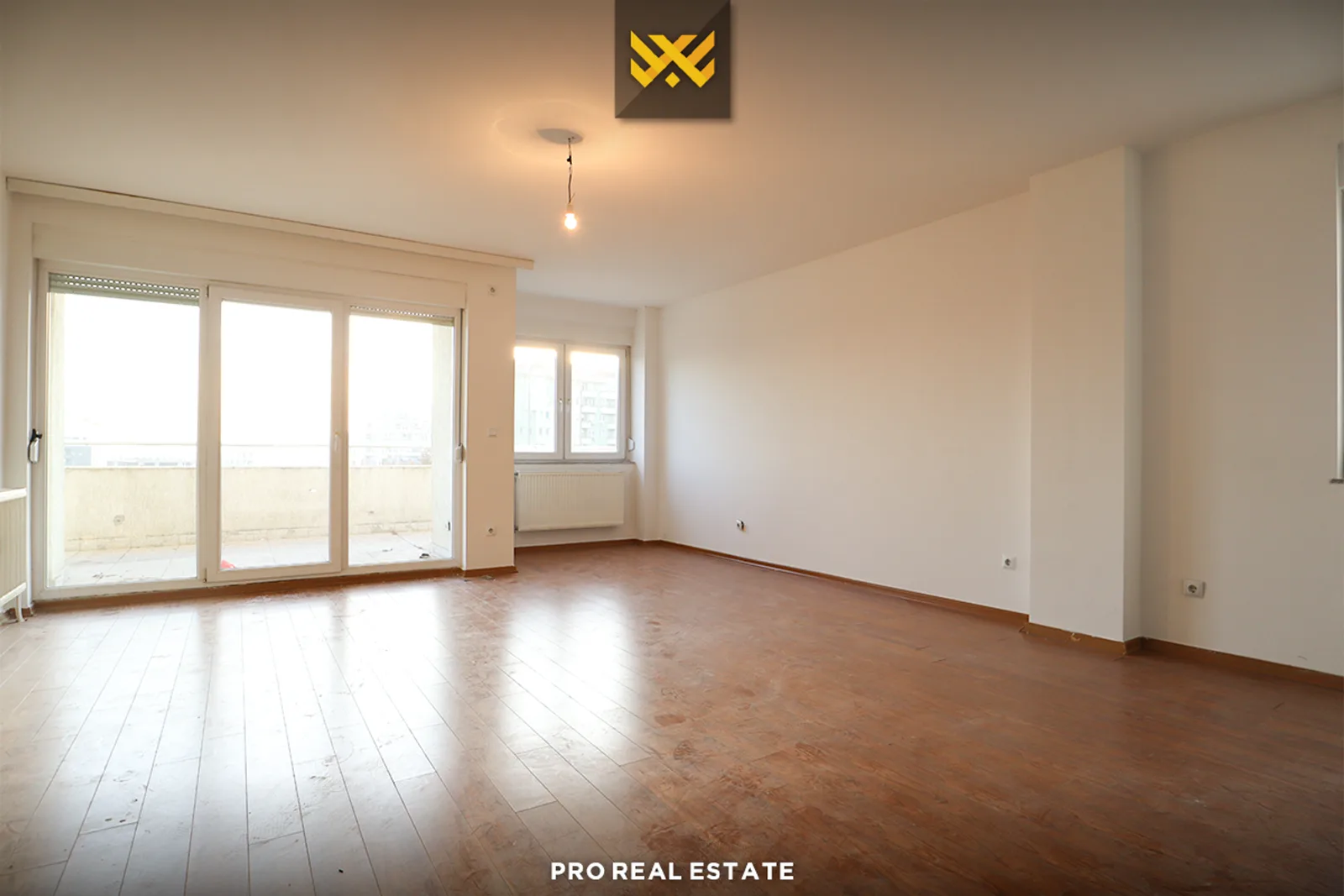 Banesë – Zyre 110m² me #QIRA në Rrugën C.
