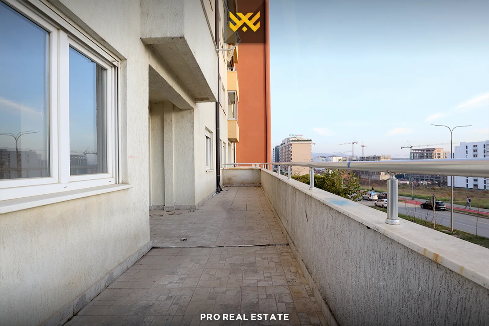 Banesë – Zyre 110m² me #QIRA në Rrugën C.