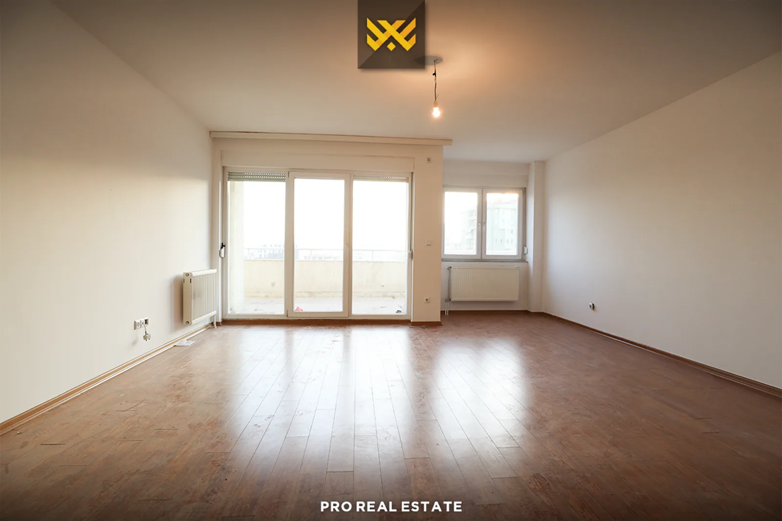 Banesë – Zyre 110m² me #QIRA në Rrugën C.