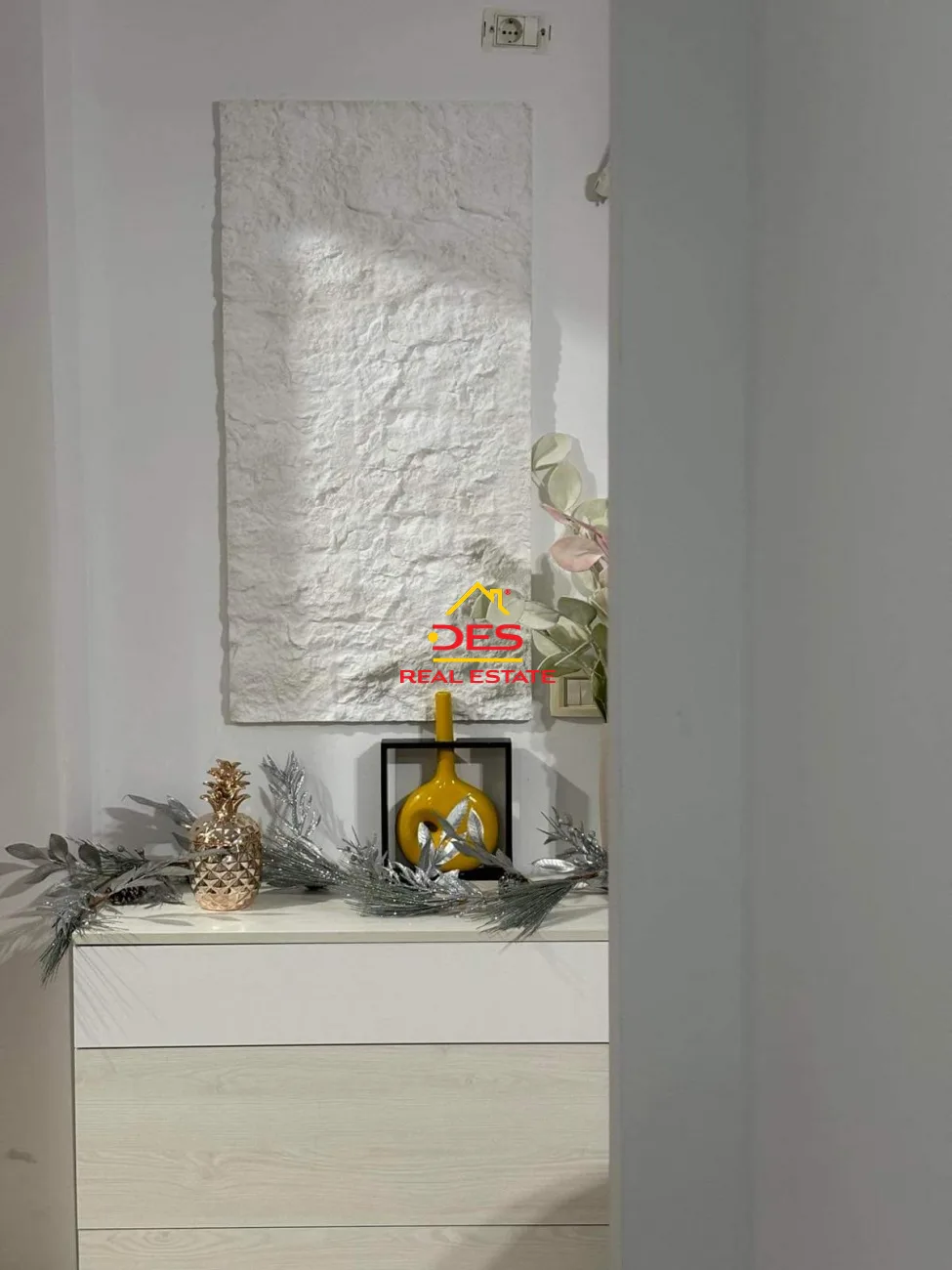 Jepet me qira apartament 1+1 te “rruga e cipajve” ,vlorë