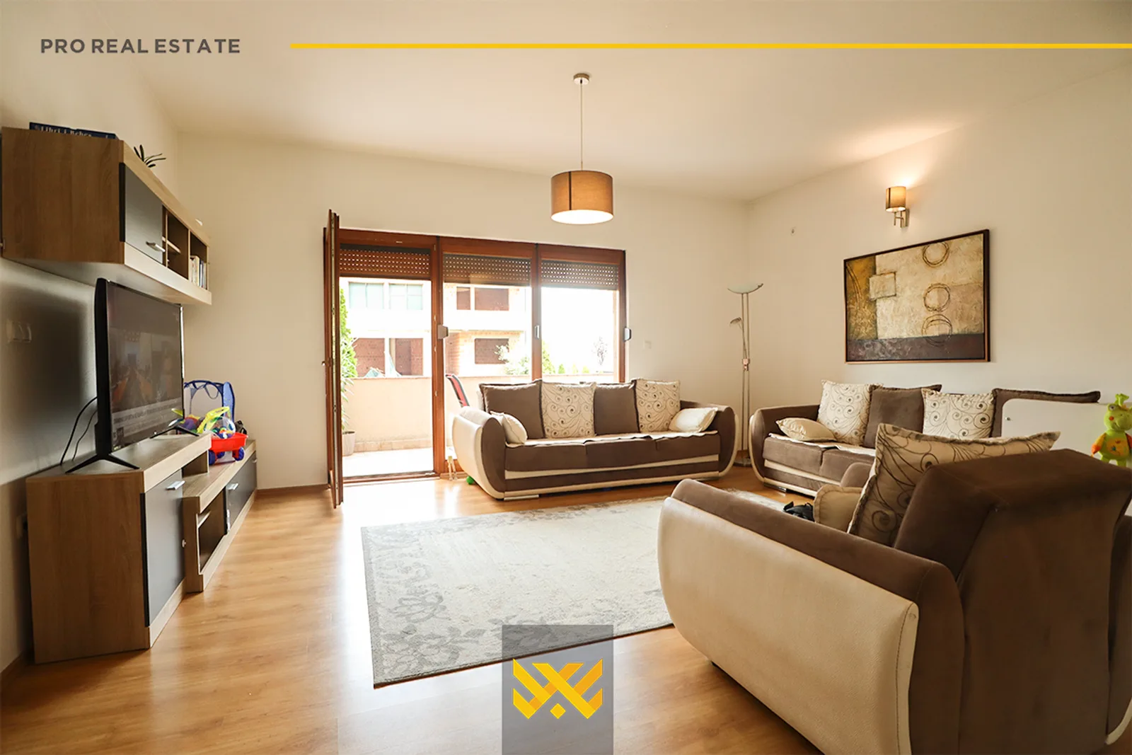 Shtëpi 350m² me #QIRA në Veternik.