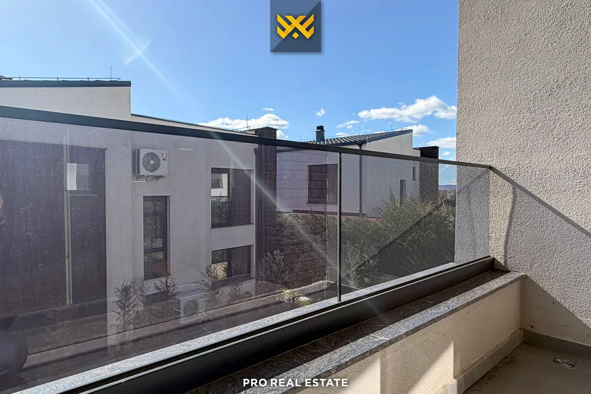 Shtëpi 352m² për #SHITJE në Lagjen Priam Village