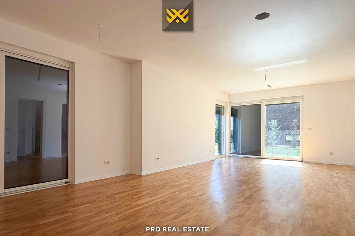 Shtëpi 352m² për #SHITJE në Lagjen Priam Village