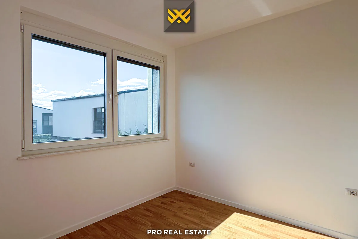 Shtëpi 352m² për #SHITJE në Lagjen Priam Village