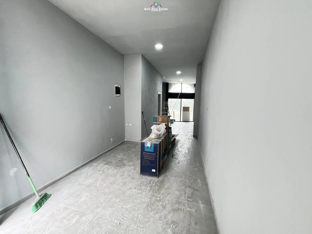 Zyre Me Qera Tek River Residence (ID BZ2870) Tirane