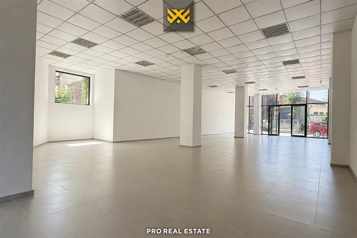 Lokal 176m² me #QIRA në Tophane