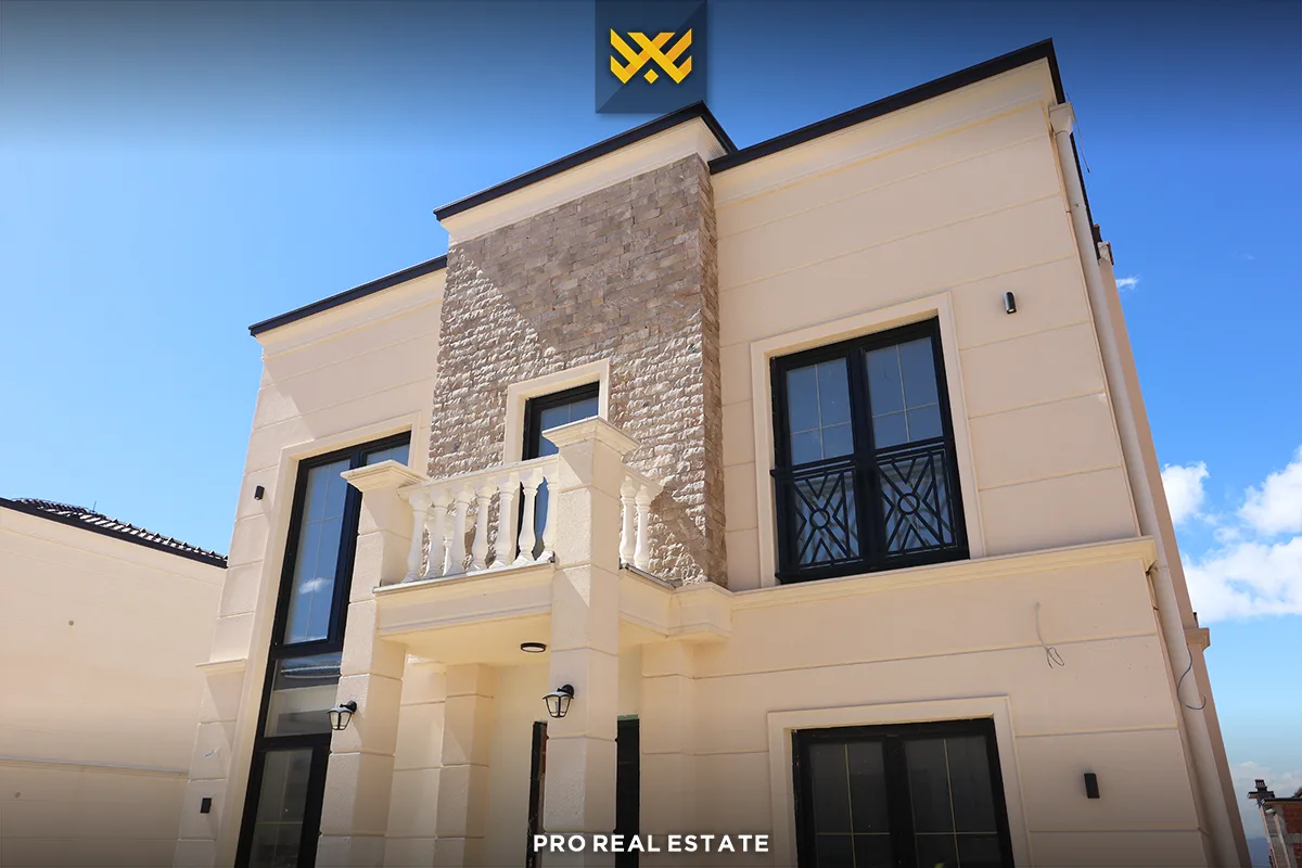 Shtëpi 300m² për #SHITJE në Royal Green Residence