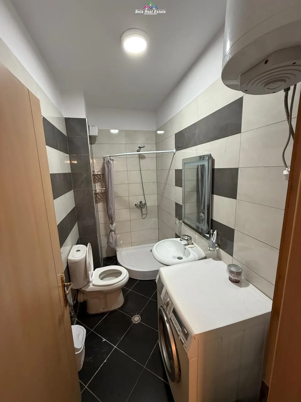Apartament Me Qera 2+1 Te Varri Bamit ( ID B2201761 ) Tirane
