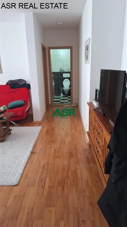 #ID:3196 Banesë 63m2 me #shitje në lagjen Emshir
