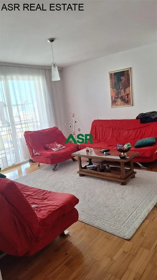 #ID:3196 Banesë 63m2 me #shitje në lagjen Emshir