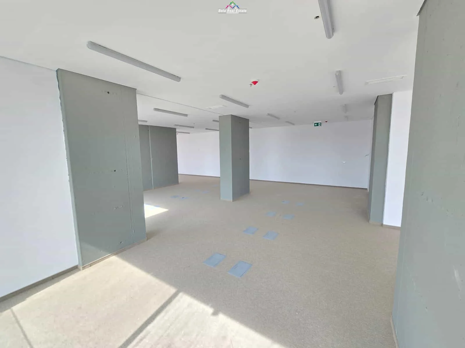 Zyre Me Qera Tek DownTown (ID BZ2905) Tirane