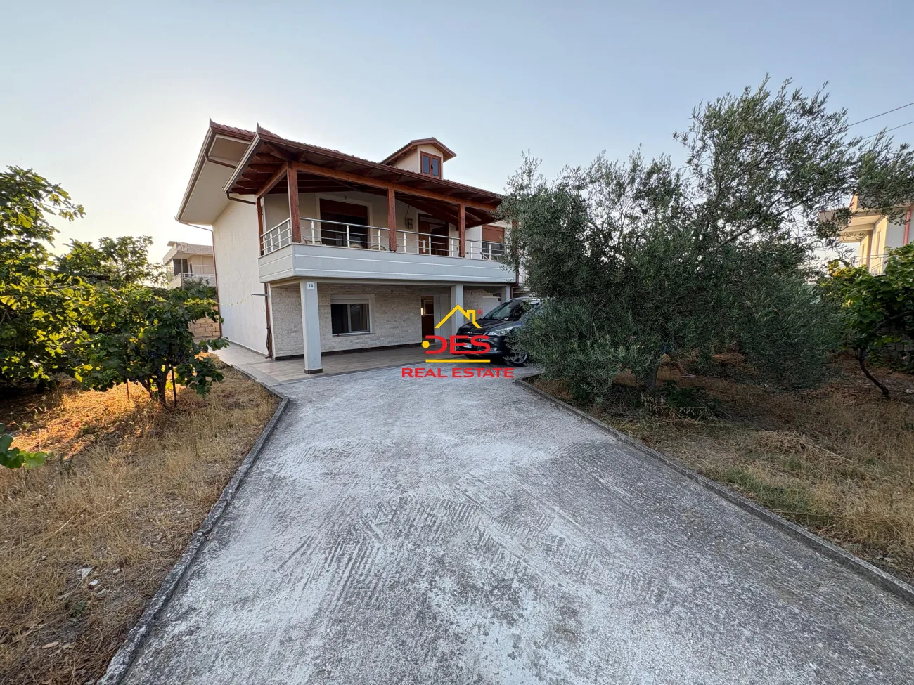 Shitet vilë 2 katëshe te fusha e druve ,vlorë.