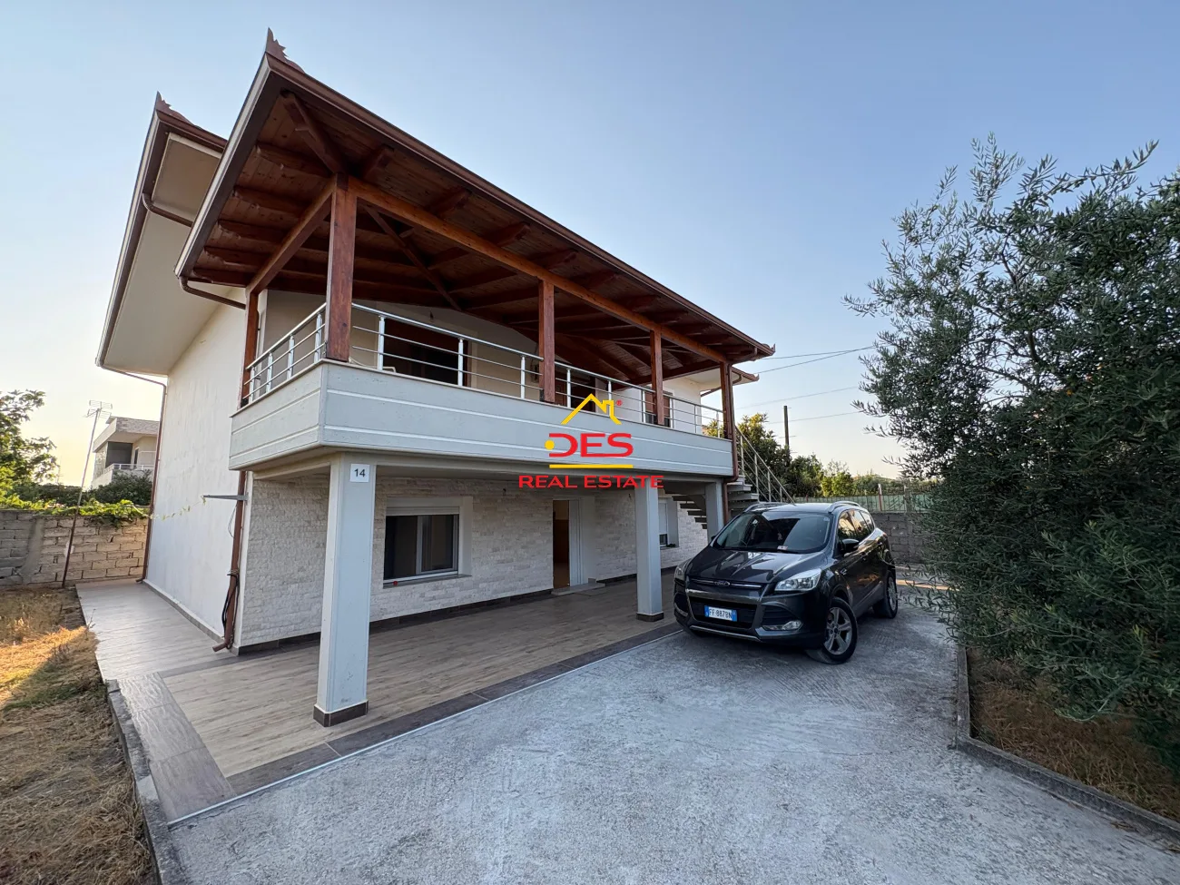 Shitet vilë 2 katëshe te fusha e druve ,vlorë.