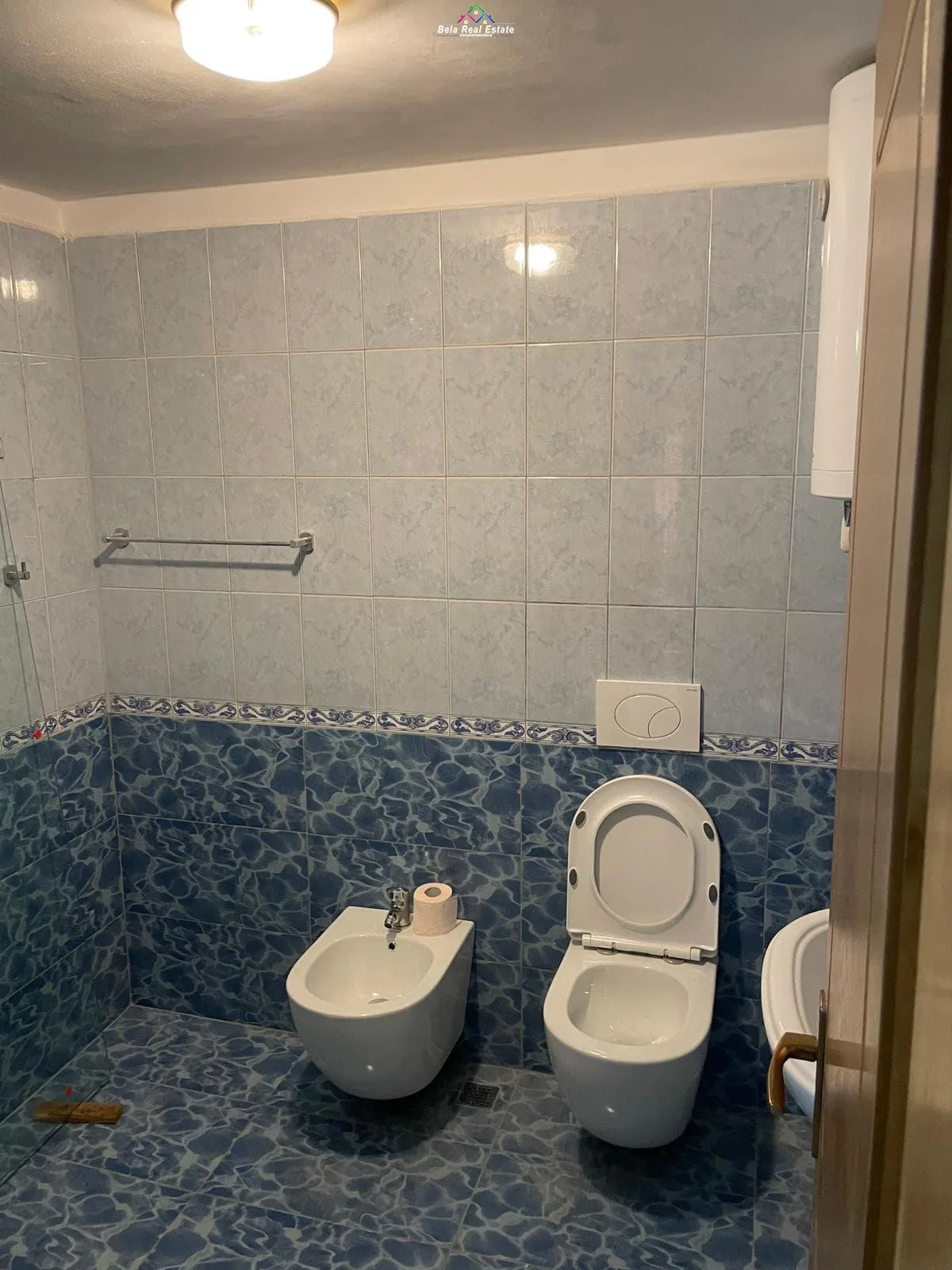 Apartament Me Qera 2+1 Tek Shkolla e Kuqe (ID B2201524) Tirane