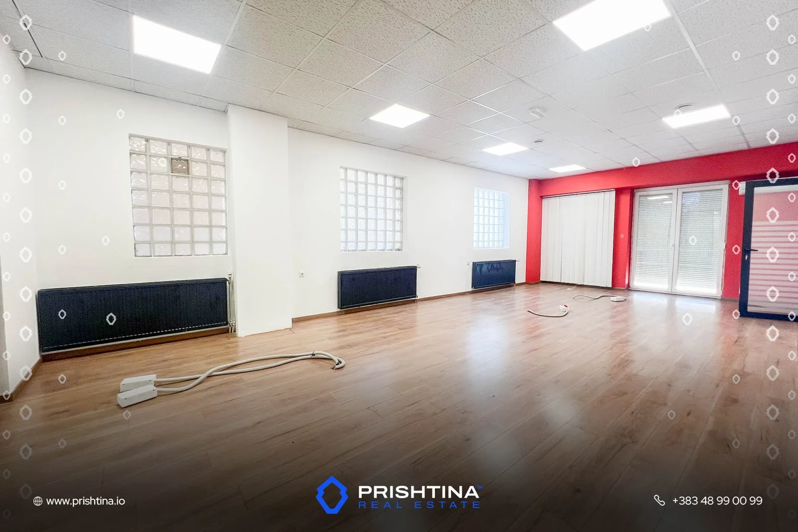 Zyrë me qira 480m² në Pejton