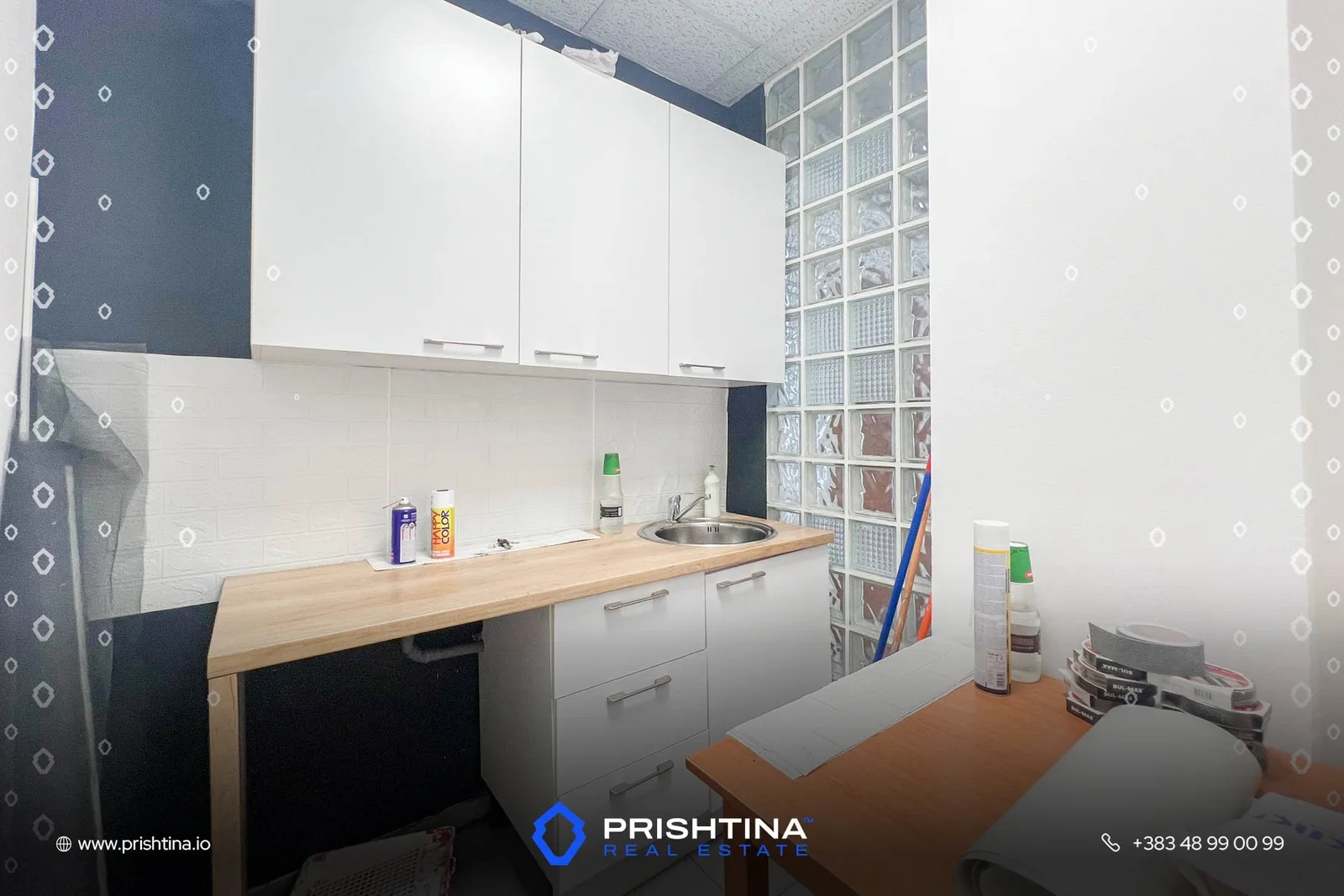 Zyrë me qira 480m² në Pejton