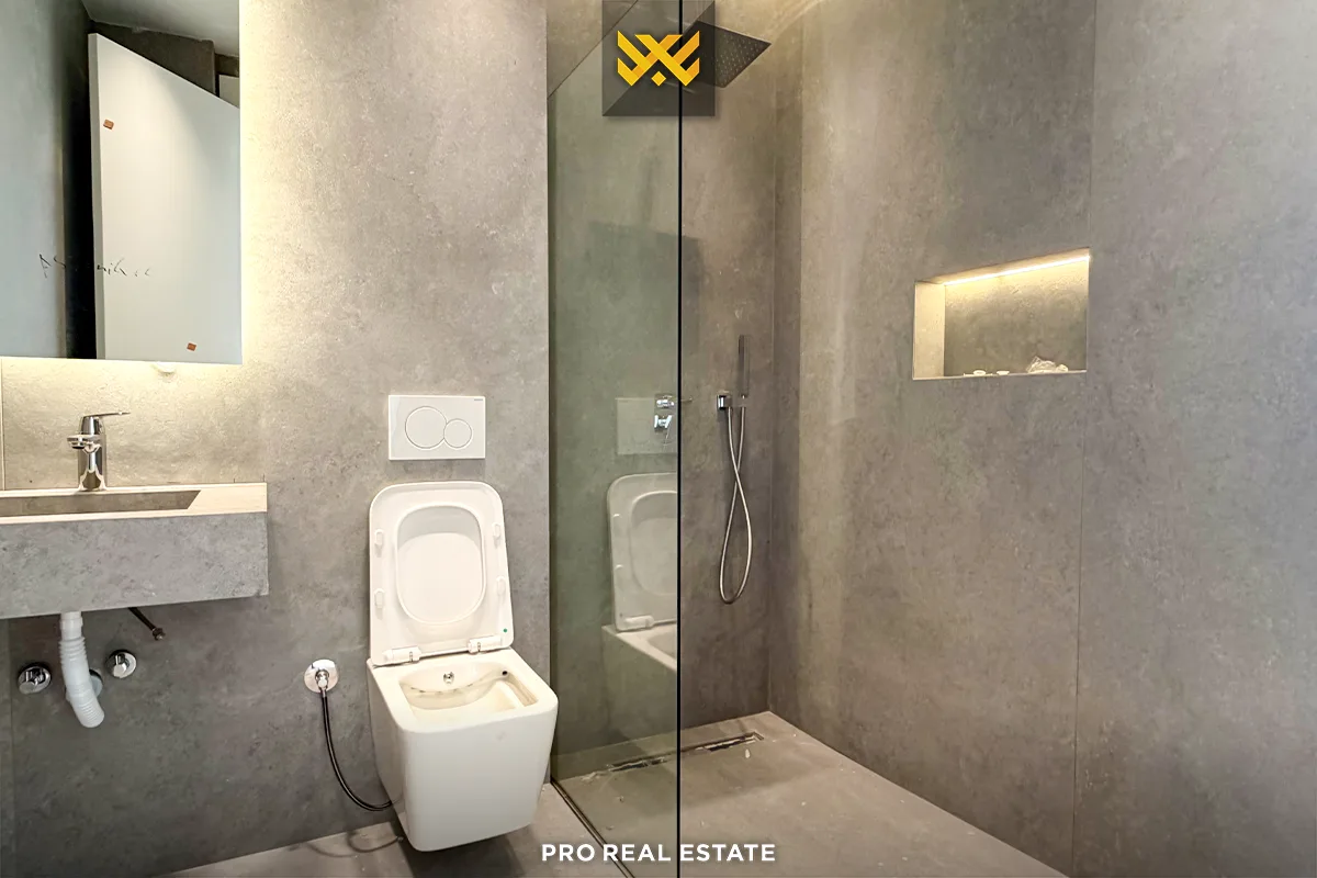 Banesë Penthouse 200m² + 120m² me #QIRA në Dragodan